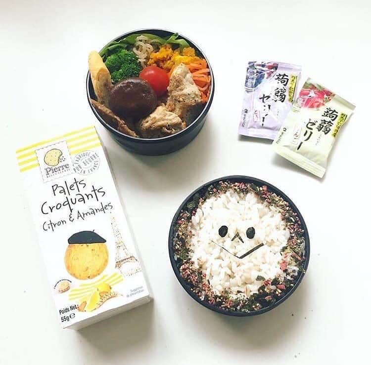キタノ商事株式会社さんのインスタグラム写真 - (キタノ商事株式会社Instagram)「🇫🇷ピエール ビスキュイットリー ［バタークッキー レモン&アーモンド] 19世紀から続くノルマンディのサブレは爽やかなレモン🍋と香ばしいアーモンドとバターの香り。お弁当のおやつにも◎。 photo by @miki.55295b ＝＝＝＝ #キタノ商事 #ピエールビスキュイットリー #pierrebiscuiterie #フランス #世界のおいしさをキタノから」4月23日 11時58分 - kitano_kk