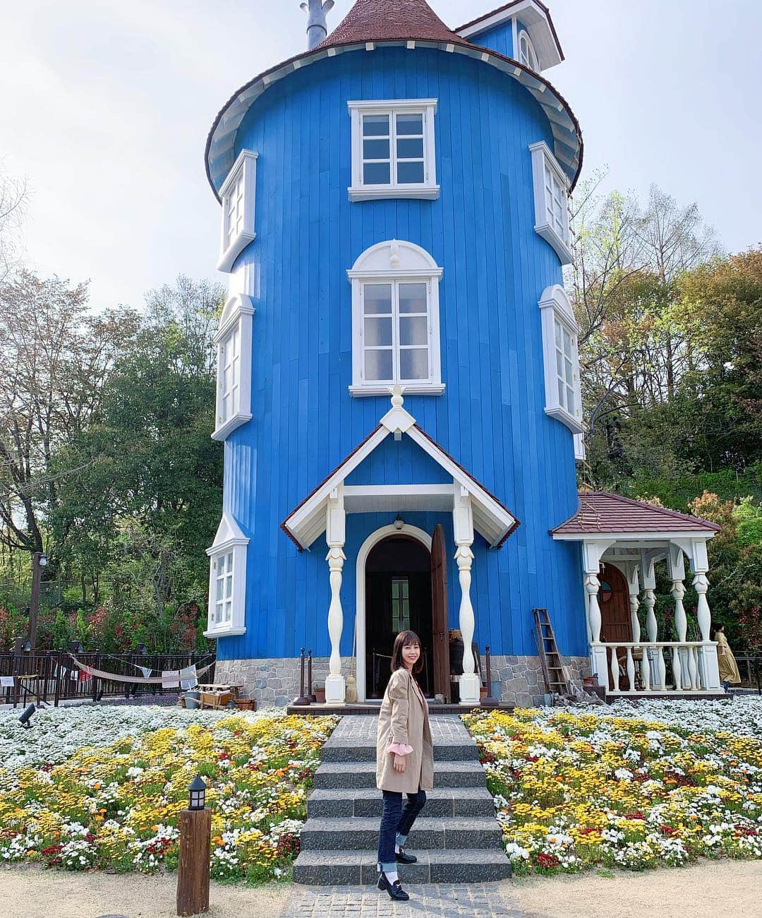 夏江紘実さんのインスタグラム写真 - (夏江紘実Instagram)「・ 🏠🌼ムーミンバレーパーク🌼🏠 ・ ムーミン達に囲まれて可愛いお家にボートにステージにアトラクション！ 自然もいっぱい楽しかった〜〜❤️ ・ ・ ・ ・ #photography #picstagram #park #moomin #moominpark #saitama #ootd #offshot #followme #photo #instagram #instapic #picture #locations #flower #house」4月23日 12時15分 - kaehiromi