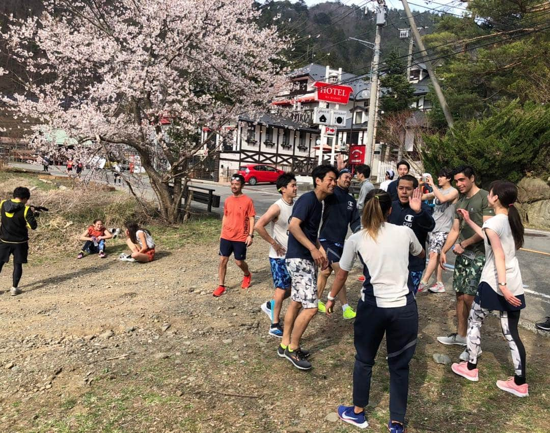 森渉さんのインスタグラム写真 - (森渉Instagram)「5月のホノルル駅伝に向けて強化合宿をしてきました！！まだまだこのチームは強くなる(≧∀≦)/ #森渉 #cpfu #championjp #CHAMPION100 #マラソン #ランニング #駅伝 #チーム #合宿  #最後のはオバマのモノマネの人がトランプかぶった動画」4月23日 12時37分 - watarumori.sports