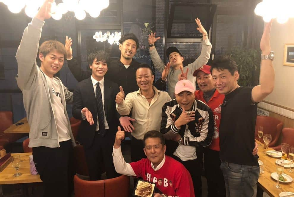 藤高宗一郎さんのインスタグラム写真 - (藤高宗一郎Instagram)「2018-2019シーズン応援ありがとうございました。 改めて沢山の方に支えられてバスケットが出来ているんだと感じたシーズンでした。 まだ試合が残っているチームもありますが、少し休んで次の活動に向けて準備していきたいと思います！ 沢山の方々に感謝してこれからも頑張ります。 #大阪エヴェッサ」4月23日 12時34分 - ssou3