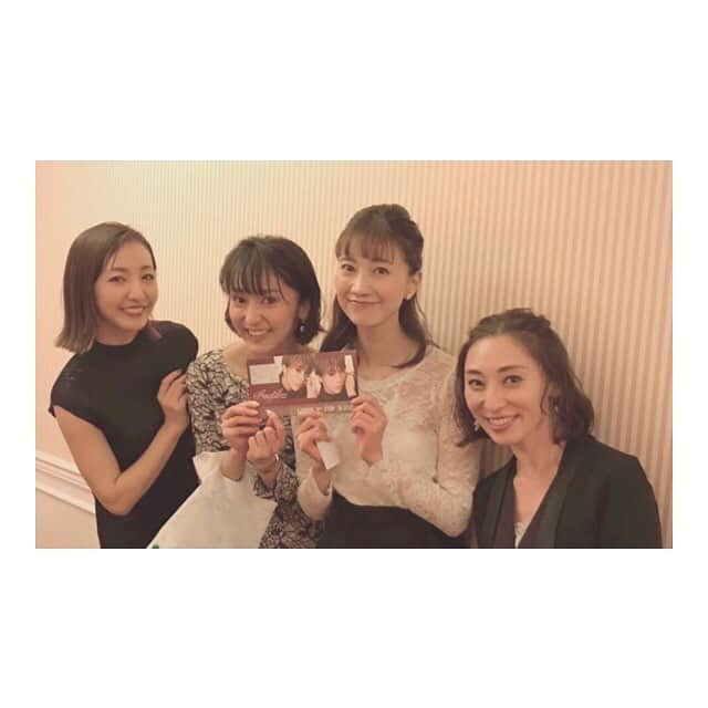 早乙女わかばさんのインスタグラム写真 - (早乙女わかばInstagram)「.﻿ 美弥るりかさんのディナーショーへ🎤✨﻿ ﻿ 再び…胸が一杯。﻿ 美弥さん、響さんの男役姿を目に焼き付けてきました。﻿ ﻿ そして﻿ 琴さん⭐️ねねさん⭐️咲希先輩🌙﻿ 星娘&月娘﻿❤️ ﻿ 懐かしい方々と観劇出来て嬉しかったです☺️💕﻿ ﻿ 感想はブログに✍🏻➿﻿ ﻿ #美弥るりか さん﻿ #ディナーショー﻿ #琴まりえ さん﻿ #夢咲ねね さん﻿ #咲希あかね さん﻿ #大好きな方々﻿ #と過ごす暖かい空間」4月23日 18時54分 - s_wakaba.94