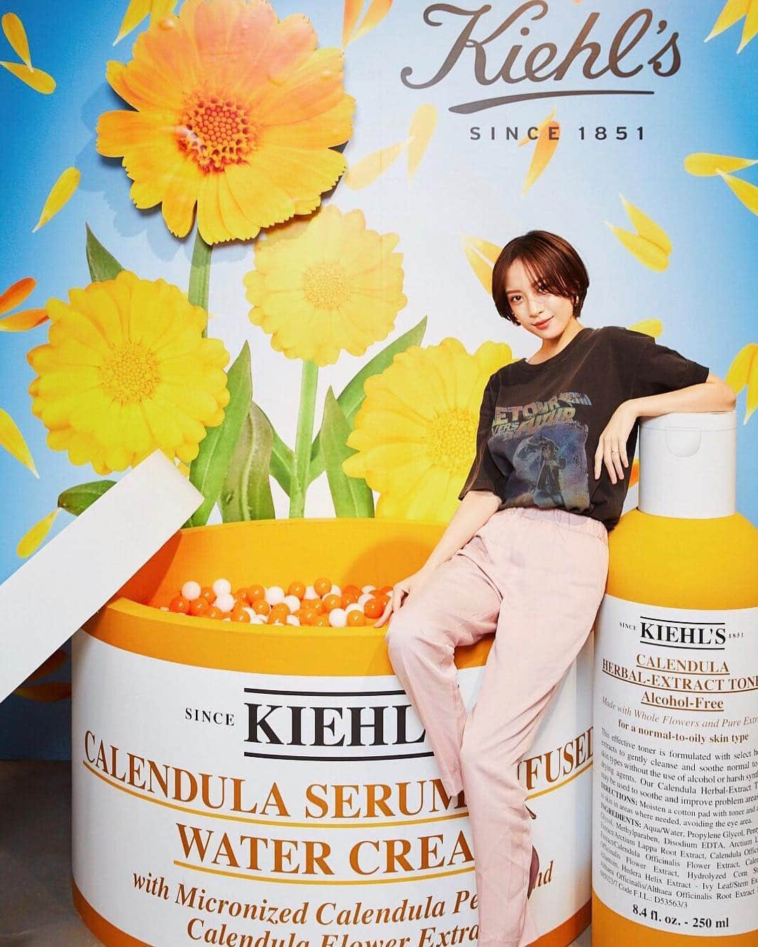 ソンイさんのインスタグラム写真 - (ソンイInstagram)「愛用している @kiehlsjp からすみわたる肌に導いてくれるキールズカレンデュラクリームが4月26日に発売されるので記念イベントへ行ってきたよ🌼🧡 先日はカレンデュラクリームの良さを体現した動画撮影もしてきました☺️ お肌に伸ばしていくと、どんどんみずみずしい質感になるテクスチャーがすごーく好き🥰 これからの時期は日焼けによるお肌トラブルもあるから手放せないアイテムになるなぁ🥺🧡 特設ページでは他のGIFも見れるよ🌼 #すみわたる肌 #キールズカレンデュラクリーム #PR」4月23日 18時54分 - sunwei1013