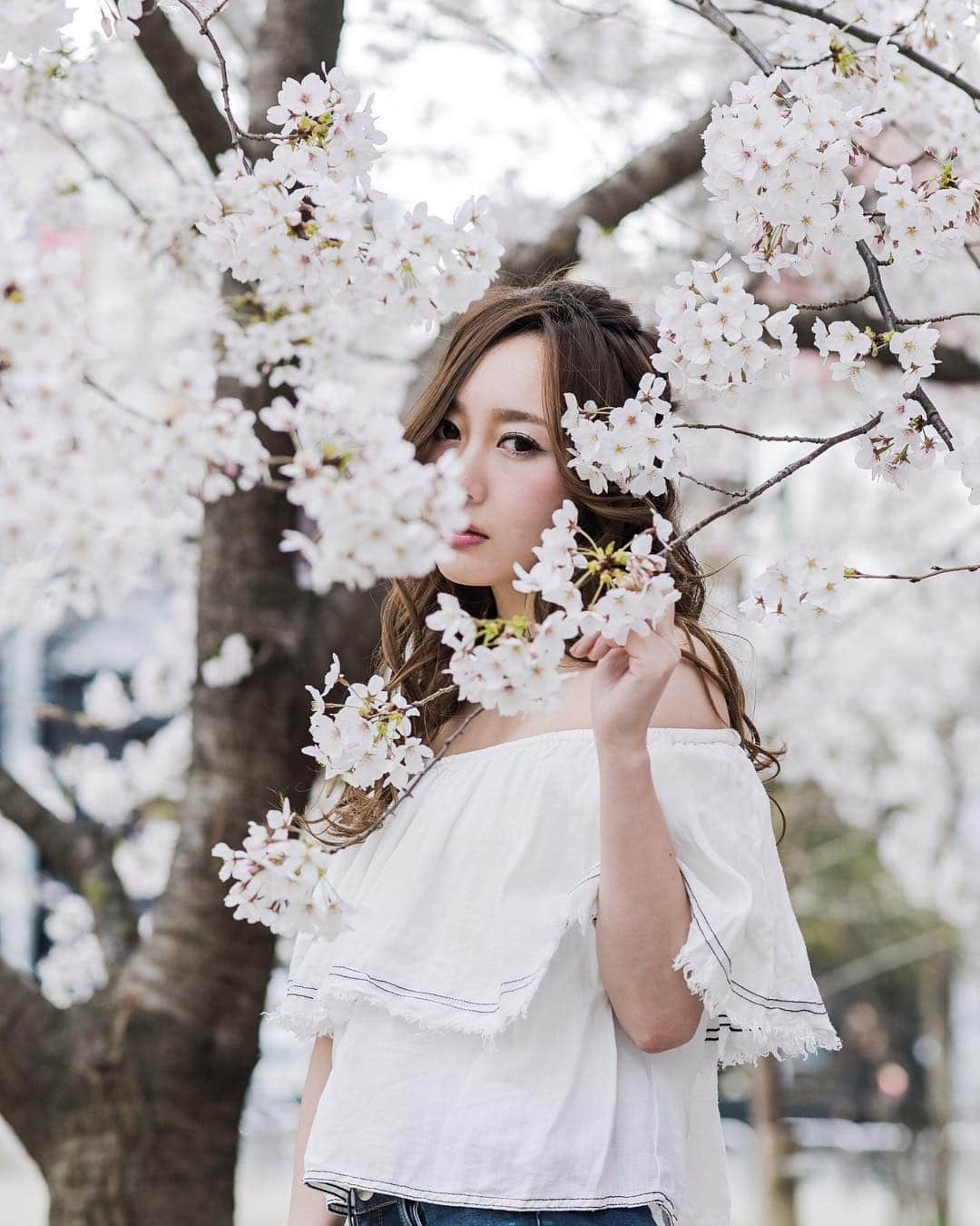 のインスタグラム：「わからない部分があったほうが﻿ 知りたくなるんでしょ？﻿ ﻿ ﻿ ﻿ ﻿ #photographer @headman_tossy ﻿ ﻿ ﻿ ﻿ ﻿ ﻿ ﻿」