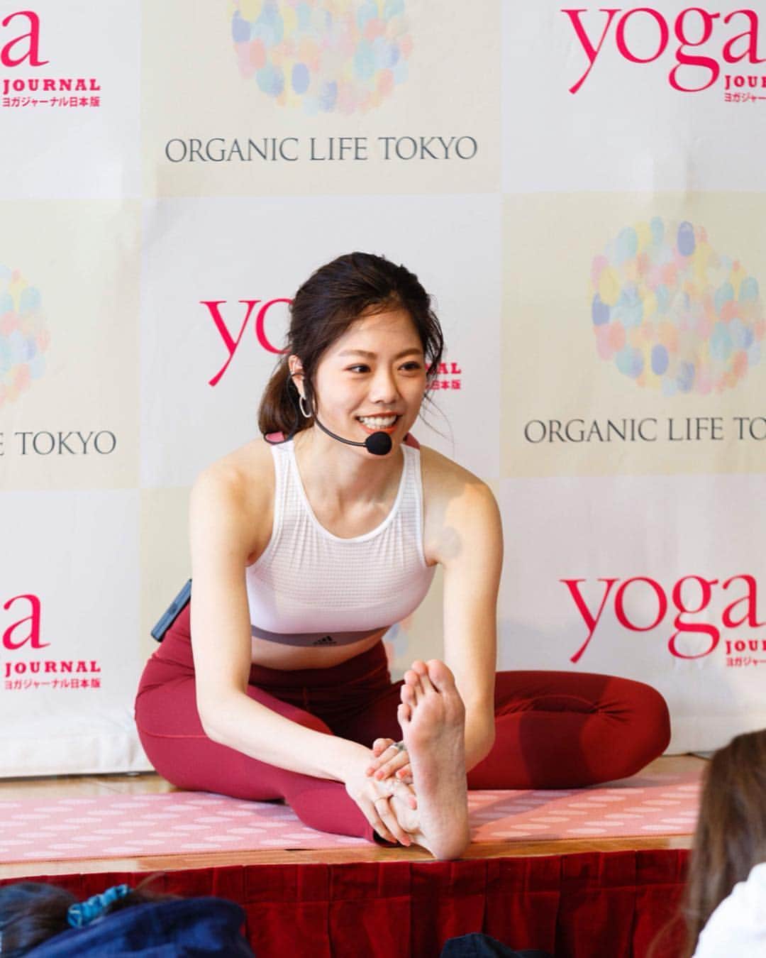 坪井保菜美さんのインスタグラム写真 - (坪井保菜美Instagram)「「ORGANIC LIFE TOKYO」 I love yoga❤︎ ・ 素敵な写真をありがとうございました。 📷photo: Kenji Yamada ・ @yogajournal_japan  @seethesun_inc * ・ #organiclife #organiclifetokyo  #organiclifetokyo2019 #photo #camera #photography #photographer  #adidas #adidaswomen  #love #yoga #lesson #instructor」4月23日 13時42分 - honamitsuboi