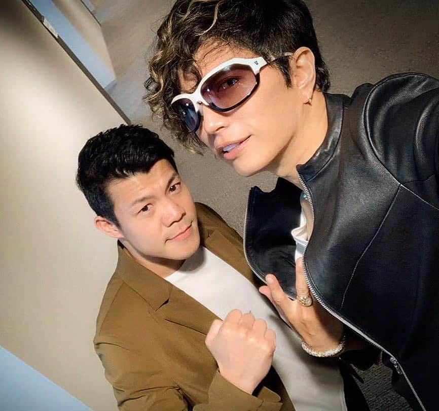 亀田興毅さんのインスタグラム写真 - (亀田興毅Instagram)「久しぶりにGACKTさんに会った。いつ会っても凄まじいオーラを感じる。凄い人だ… @gackt @kokikameda  #GACKT #ガクト #亀田興毅 #カリスマ #仕上がってる #いききってる #記念すべき800回目の投稿」4月23日 13時58分 - kokikameda