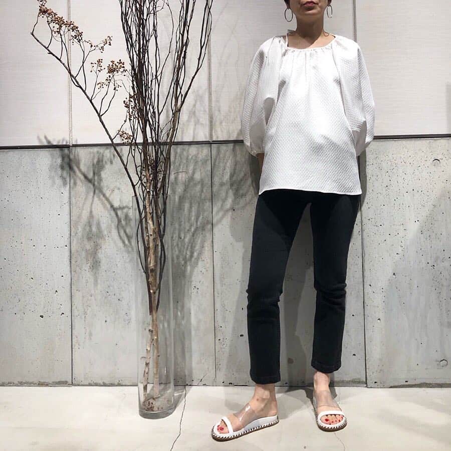 のインスタグラム：「<ARCH THE> blouse ¥46,000+tax code: 19051410006610  #journalstandard  #baycrews #archthe #ladies #womenswear #fashion @archthe.la」