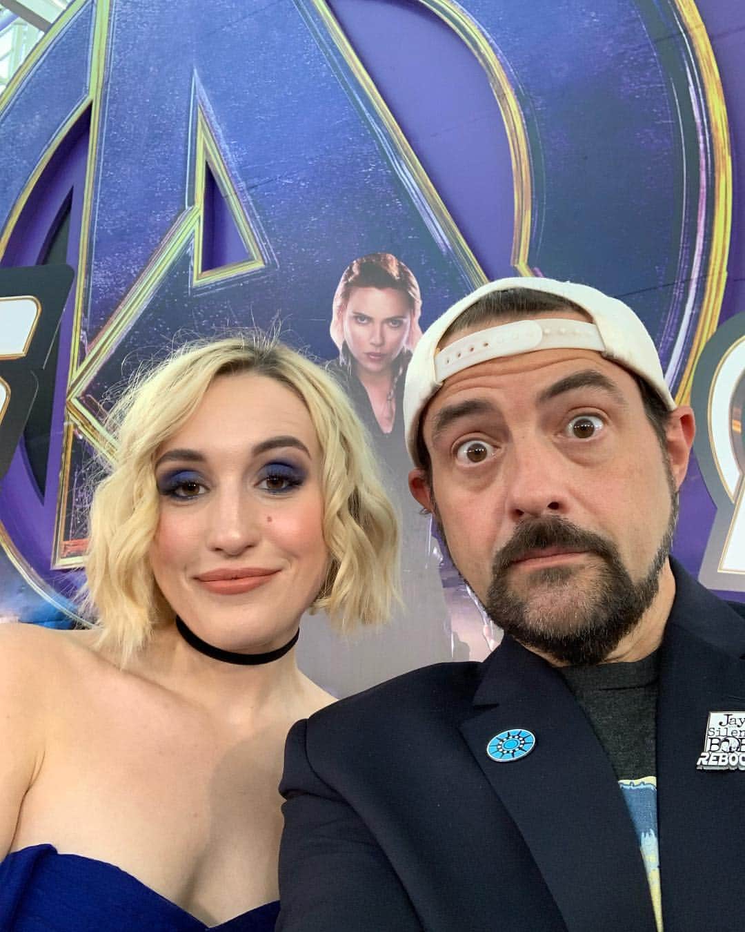 ケヴィン・スミスのインスタグラム：「So @harleyquinnsmith and I went to the movies tonight, and 3 hours later I’m shook! My God, @avengers Endgame is beyond epic! It’s everything you hope it will be and more - an absolute @marvelstudios marvel! Bring lotsa tissues for tears and other fluids! I’m pretty sure it will make all the money ever printed! Loved it and would watch again instantly! Big thanks to @chrishemsworth (who is genius in the flick) for the tickets! #KevinSmith #avengersendgame #avengers #marvel #marvelstudios」