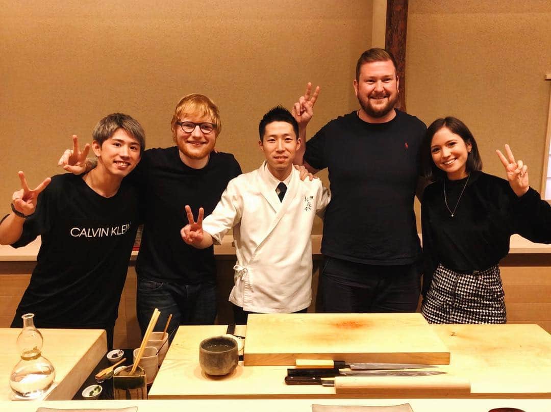 Taka さんのインスタグラム写真 - (Taka Instagram)「エドとの大阪お寿司ツアー！笑 最高でした！ありがとう#sushioga さん！」4月23日 15時57分 - 10969taka