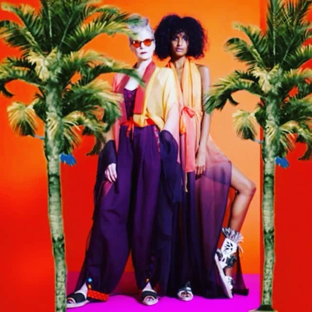 のインスタグラム：「After Easter weekend, let’s enjoy a colorful mood with the sunset printed chiffon dress and kimono by mimi Liberté SS19 #mimiliberté #michelklein #ootd」