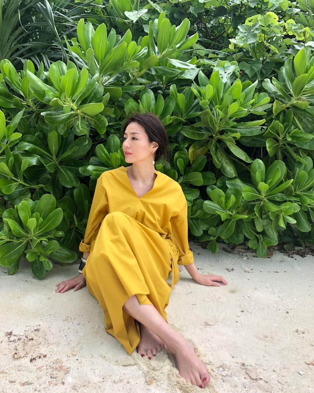 loin.officialさんのインスタグラム写真 - (loin.officialInstagram)「﻿ 今夜はelegance、そしてairy long﻿ が入荷します🌈﻿ vacancesにもぜひ🌴﻿ ﻿ ﻿ こちらのカラーは﻿ マスタードとワイン。﻿ かたちはフルレングスのairy longです。﻿ 今夜  20時〜﻿ #loin. #ロワン﻿ ﻿ ﻿ loin公式ecサイトは﻿ @loin.officialから﻿ loin-loin.jpへ﻿ ﻿ ﻿」4月23日 16時16分 - loin.official