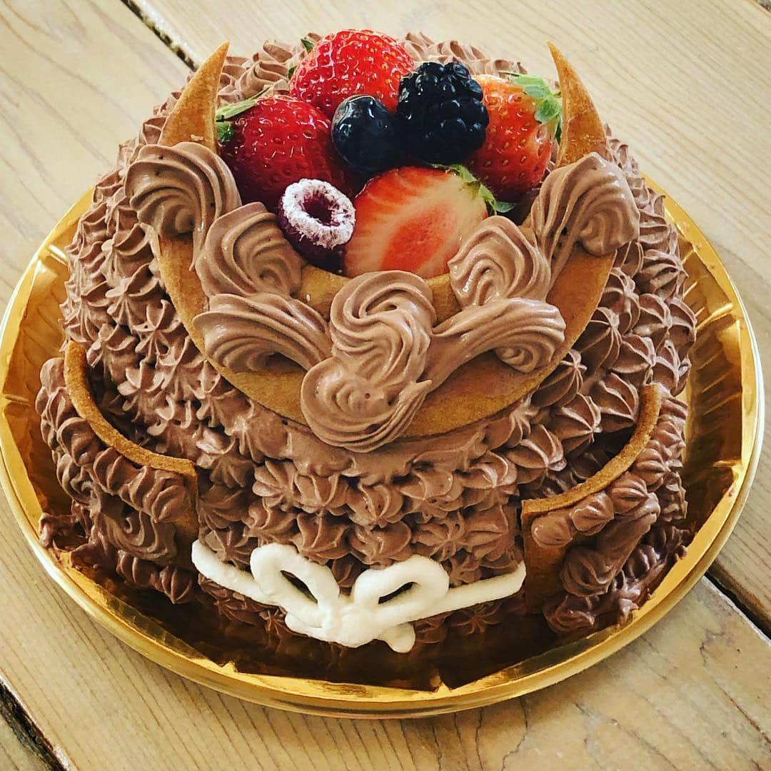 ケーキ&カフェ 海風堂さんのインスタグラム写真 - (ケーキ&カフェ 海風堂Instagram)「こどものひのデコレーションケーキご予約承ります❗️こいのぼりロールやかぶとのチョコレートケーキをご用意してお待ちしております🎏 #こどものひケーキ#こいのぼりロール#市川#ケーキ#市川のお菓子屋さん」4月23日 16時32分 - mistral_kaifudo