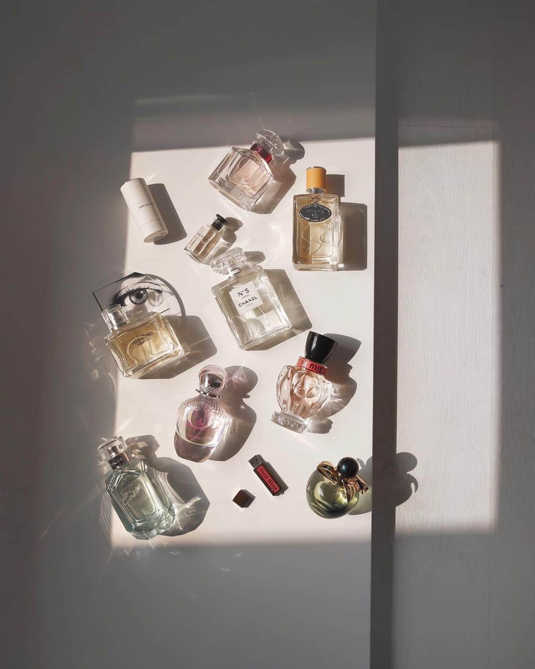 徐琁さんのインスタグラム写真 - (徐琁Instagram)「最近收到的香水們🥰❤️ 不噴香水不對勁舉手🙋🏻」4月23日 16時45分 - cos55555
