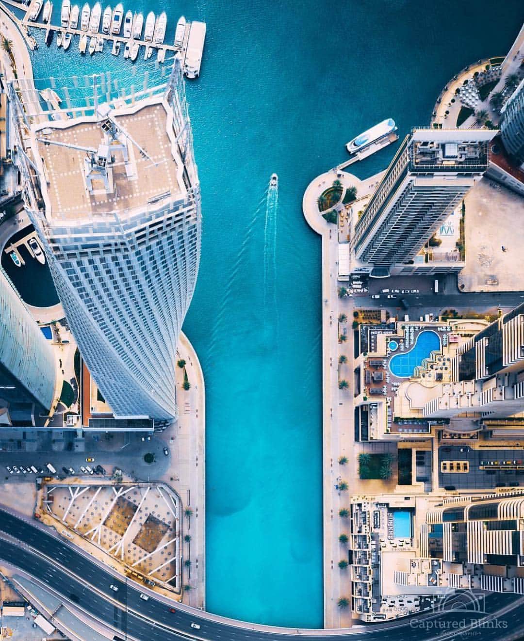 ドバイのインスタグラム：「Dubai Marina مرسى دبي 📷:@capturedblinks」
