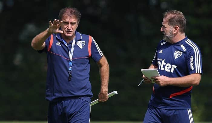 São Paulo FCさんのインスタグラム写真 - (São Paulo FCInstagram)「O Tricolor já trabalha para a estreia no Campeonato Brasileiro: no sábado (27), às 16h, a equipe receberá o Botafogo no Morumbi. #VamosSãoPaulo 🇾🇪#EstaremosSempreJuntos ‪⠀⠀⠀⠀⠀⠀⠀⠀⠀‬ 📸 Rubens Chiri / saopaulofc.net」4月24日 4時04分 - saopaulofc