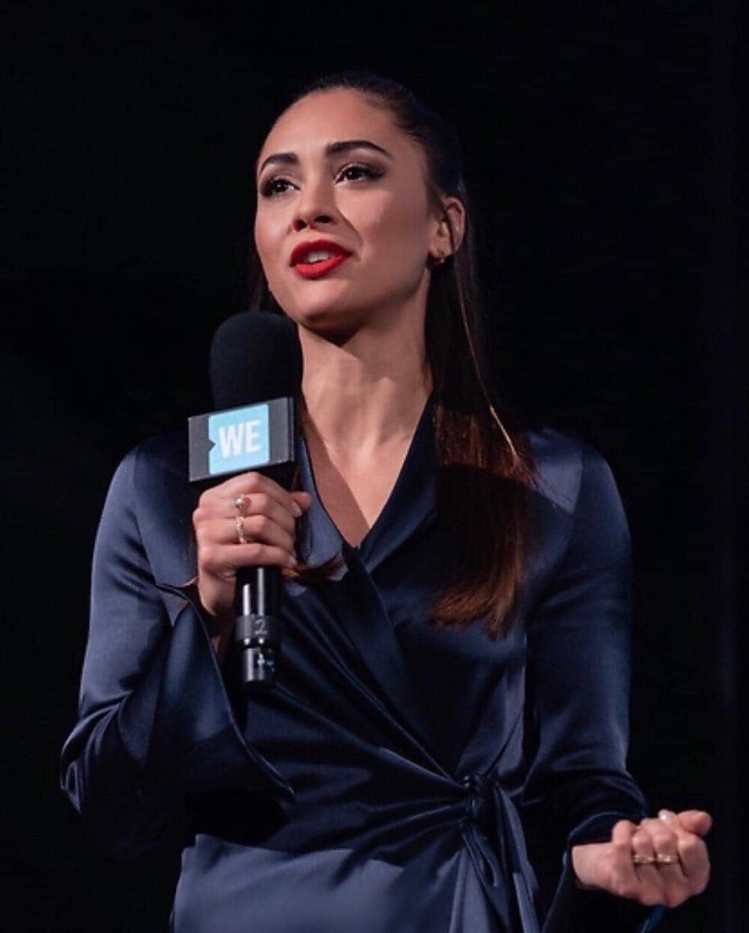 リンジー・モーガンのインスタグラム：「It’s never too early to encourage and inspire. I was so honored to help host my home state of Texas “WE Day” this year. . . WE Day is a youth empowerment event that celebrates the collective power of young people making a positive difference in the world and inspires continued action through the WE Schools service-learning program. . . I was so proud and inspired by the Texas WE day chapter! Over 1,700 youth attendees earned their free ticket in exchange for their participation and service in one local and one global action. Proud to be a WE Ambassador & thank you to @wemovement for having me & all the positive work this foundation is doing for the world.」