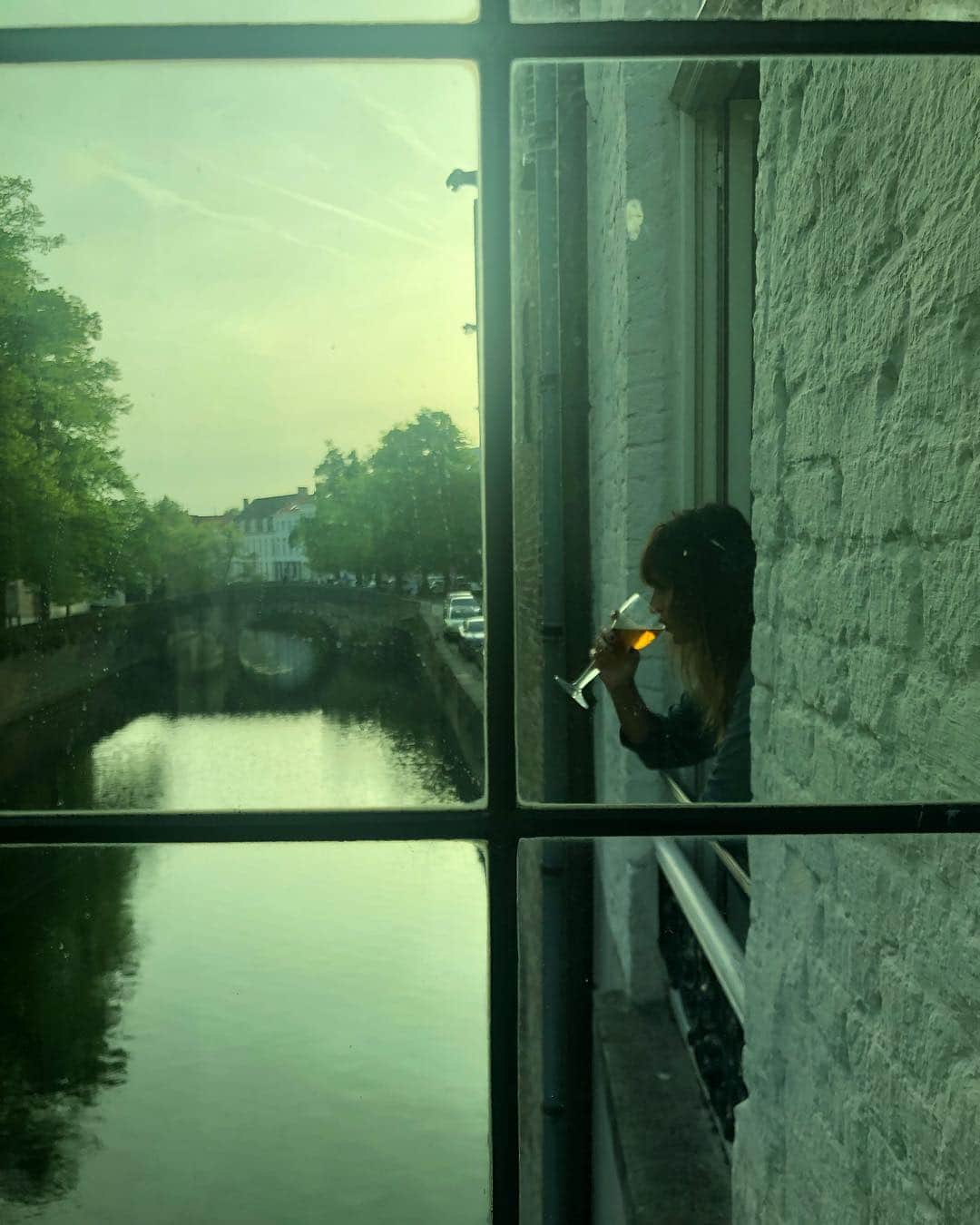 カロリーヌ・ド・メグレのインスタグラム：「Classic belgian view 🇧🇪」