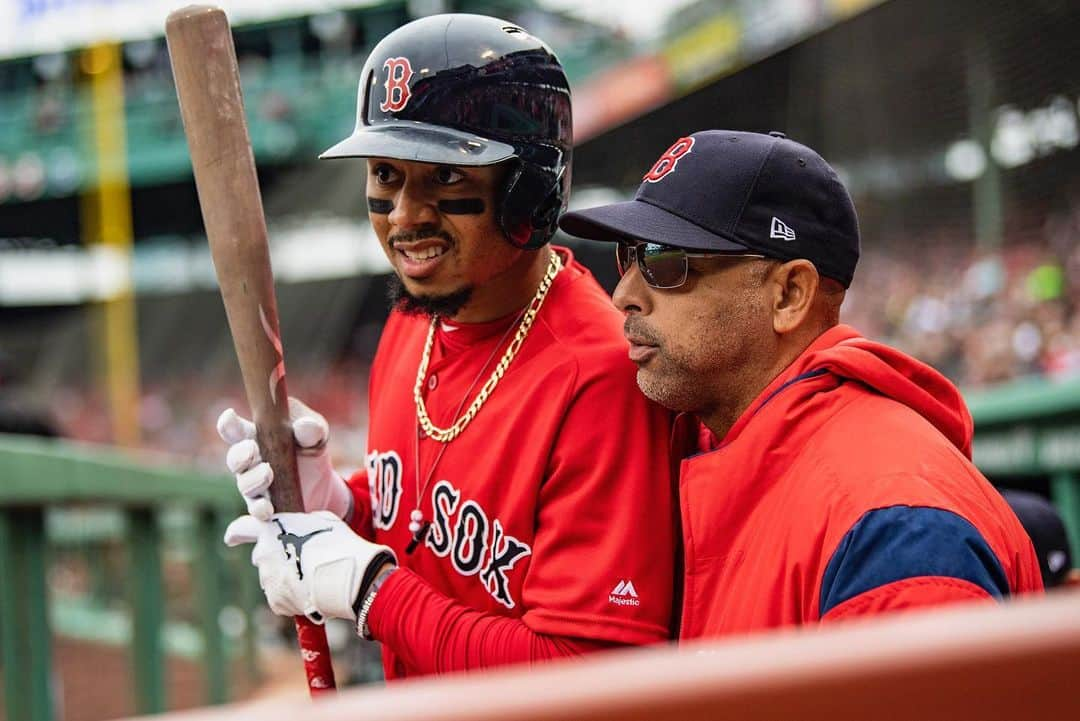 ボストン・レッドソックスさんのインスタグラム写真 - (ボストン・レッドソックスInstagram)「Up to somethin’」4月24日 3時29分 - redsox