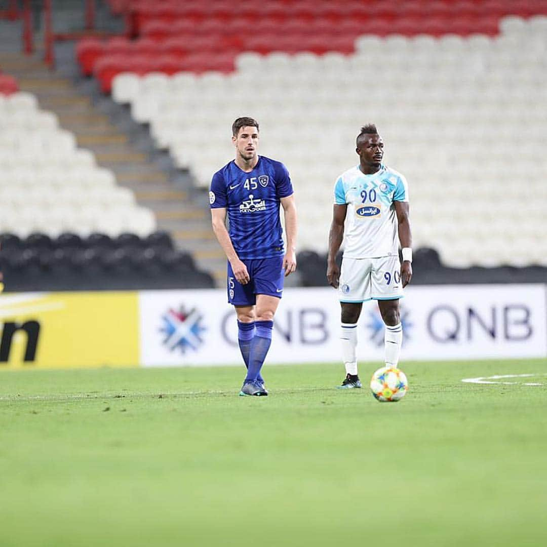 ミロシュ・デゲネクさんのインスタグラム写真 - (ミロシュ・デゲネクInstagram)「Very happy about tonight’s important win. A great performance by the whole team. We showed character and played great football. We have a very difficult period ahead of us. And we need everyone to stay behind us positive and support all the way. We need everyone to be pulling the same way. All together big happy family @alhilal.f.c 💙⚽️ #MD45 #riyadh #australia #football #believe #workhard #dreambig #neverstop」4月24日 3時33分 - milosdegenek