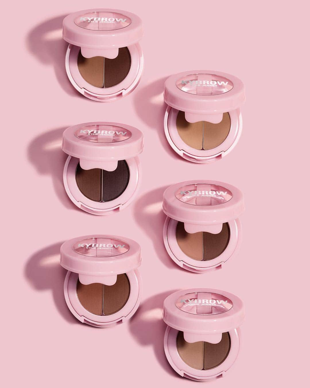 Kylie Cosmeticsさんのインスタグラム写真 - (Kylie CosmeticsInstagram)「6 Kybrow Powder Duos launch 4/29 with the entire Kybrow Collection 💕✨ $16」4月24日 3時52分 - kyliecosmetics