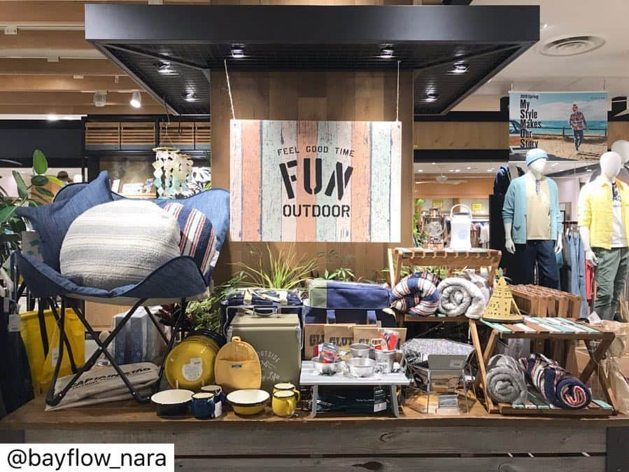 narafamily | ならファミリーさんのインスタグラム写真 - (narafamily | ならファミリーInstagram)「BAYFLOW（2F）ならファミリー店 . . --- 🏕 Outdoor Gear 🏕 --- . . 4月も下旬に差し掛かり、 日中は薄手で出掛けれるほどの 気温となってきましたね🌞！ . 暖かくなってくると、外で過ごしたくなる！ そんな方にオススメのアイテムが登場いたしました🏕 . アウトドアもファッショナブルに♪ 機能性はもちろん、スタイリッシュなアイテムが勢ぞろい😳✨ . ぜひチェックしてみて下さい🌈 . #bayflow #outdoor #travel #camp #fashion #nature #flower #ootd #outfit #fragrance #star #spring #blooming  #ベイフロー #ならファミリー #西海岸 #西海岸スタイル #カリフォルニアスタイル #キャンプ #置き画 #置き画倶楽部 #インテリアコーディネート #インテリア #スタイリング #海 #旅行 #アウトドア  #ならファグラム」4月23日 19時15分 - narafa.jp