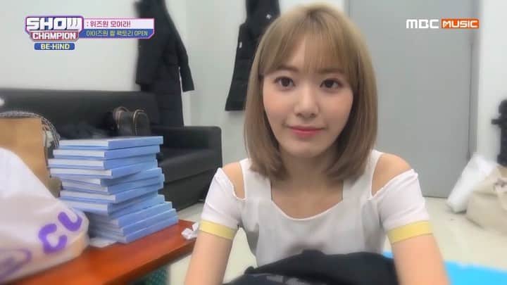 のインスタグラム：「…#hkt48 #IZONE #아이즈원 #アイズワン  #sakura #宮脇咲良 #미야와키사쿠라 #さくら #showchampion」