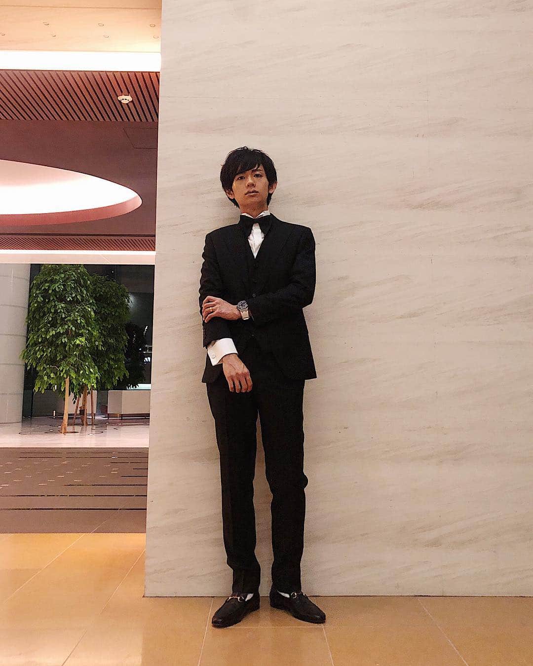 片山良平さんのインスタグラム写真 - (片山良平Instagram)「たまにはパリッと👔 #スーツ #全く着ない #🤣🤣🤣」4月23日 21時25分 - ryohei_katayama