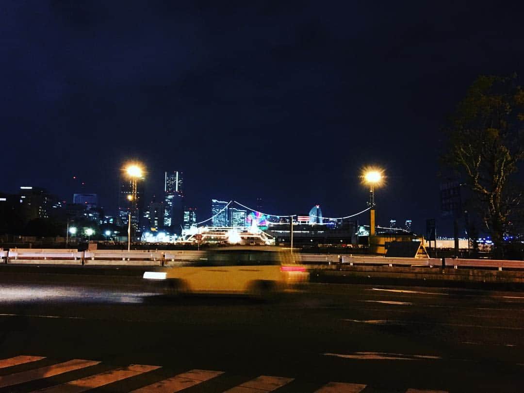 後藤正文さんのインスタグラム写真 - (後藤正文Instagram)「Yokohama. ⚓️🚢🎢🎡🏗」4月23日 21時56分 - gotch_akg