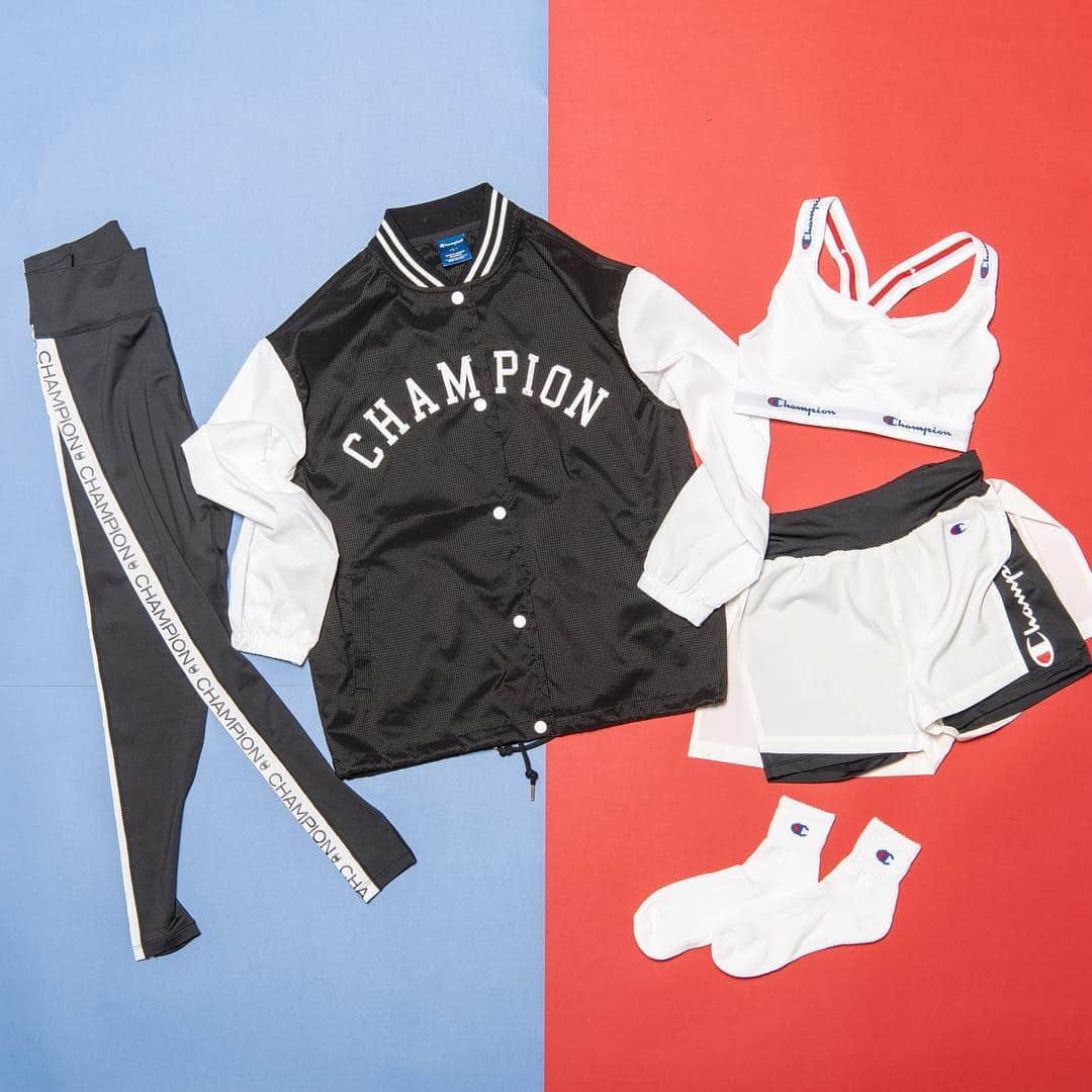 Champion Japanさんのインスタグラム写真 - (Champion JapanInstagram)「Black and White sports style. #champion #championjp #チャンピオン」4月23日 21時50分 - champion_japan