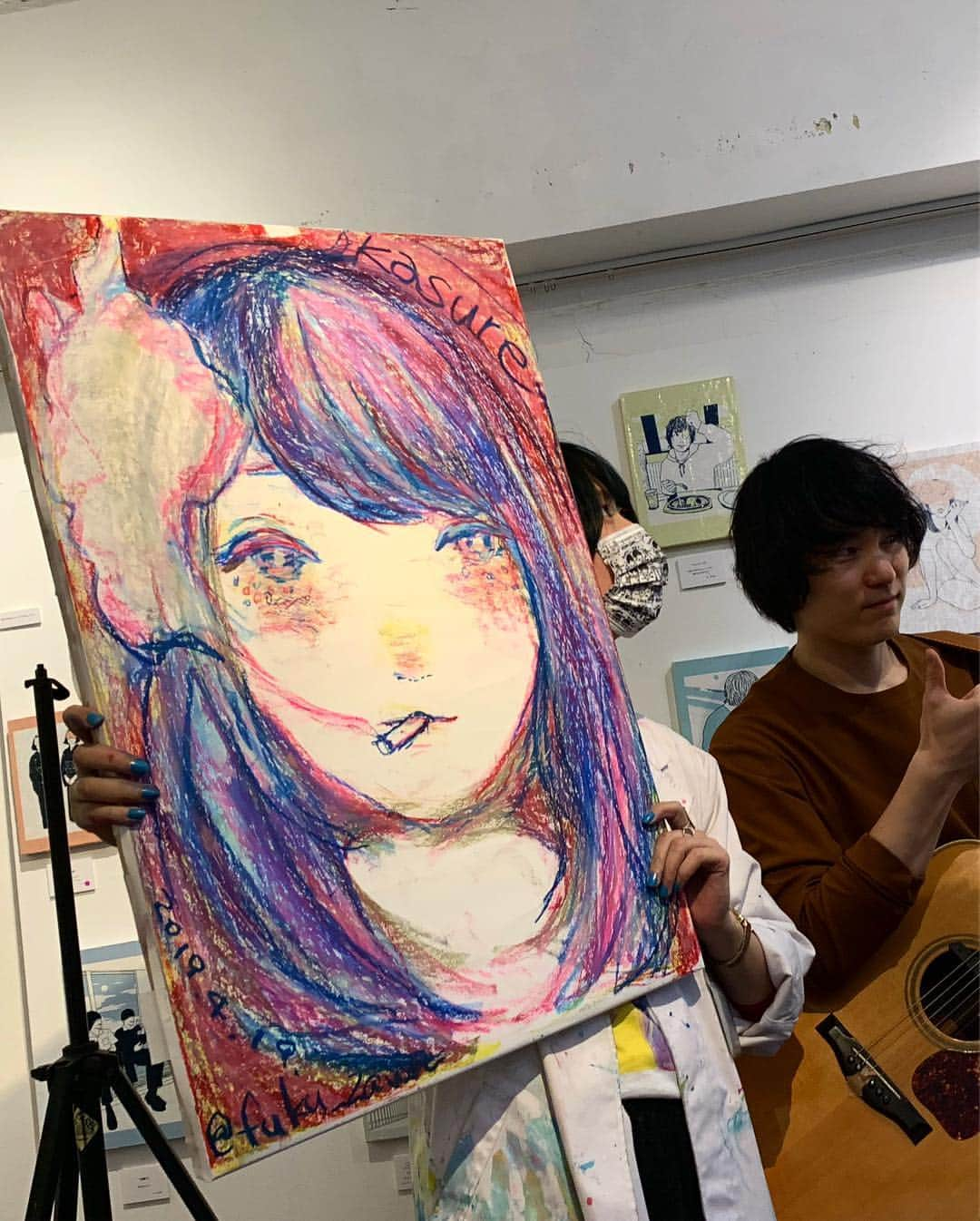 フクザワさんのインスタグラム写真 - (フクザワInstagram)「フクザワ 大阪個展 #kasure展 2019.4.18-21お越し下さった方ありがとうなのでした。大阪はフクザワがちゃんと活動し始めた始まりの土地な気がするのでドキドキでした。代表絵。外観。綺麗写真。もっちゃん。kasure即興ソング。帽子。ねこ。ねこ。次は名古屋。 #堀江 #大阪 #個展 #展示 #弾き語り #南堀江 #peel #フクザワ #plue #水川雅之 #ライブペイント #春 #thesatellites #白石亮太 #cat #illustration #kasure #帽子 #cap #ねこ #猫 #guitar #おせち #ユキチ」4月23日 21時53分 - fuku_zawa