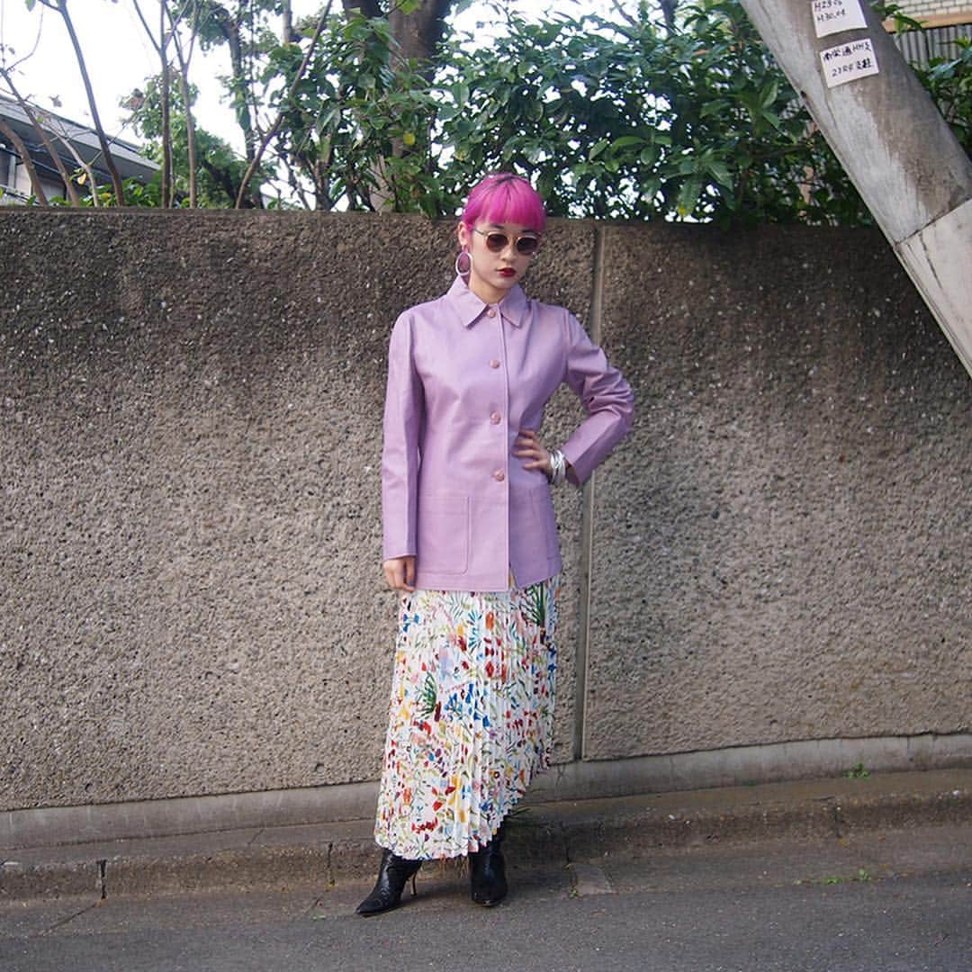 Sisterさんのインスタグラム写真 - (SisterInstagram)「【NEXT ARRIVAL】 @ 4.24(wed)~ 「USED&VINTAGE」 . Ferragamo coat ¥28,000- . LOEWE shirt ¥14,000- . CELINE set up ¥20,000- . #sister_tokyo #usedclothing #vintageclothing #sisterusedselection」4月23日 22時05分 - sister_tokyo