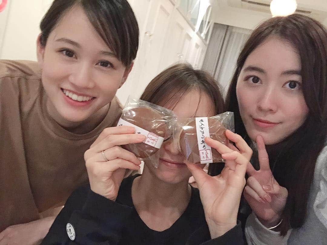 篠田麻里子さんのインスタグラム写真 - (篠田麻里子Instagram)「あっちゃん珠理奈が遊びに来てくれました 家ご飯👶 @atsuko_maeda_official  @jurinamatsui3」4月23日 22時27分 - shinodamariko3