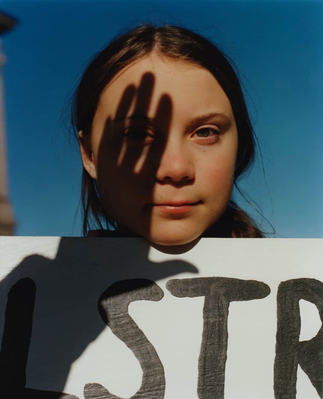 VICEさんのインスタグラム写真 - (VICEInstagram)「16-year-old @GretaThunberg's utter determination to try and stop the greatest threat humanity has ever faced has set off a global youth climate strike movement and put the planet on red alert. 🚨 🌎 The Nobel Peace Prize-nominee and climate activist is the cover star for @i_d's first The Voice of a Generation Issue. Read her interview with i-D's @clementine_wdp and see more photos from a recent Youth Strike in Stockholm at the link in bio. 📸: @harleyweir」4月23日 22時41分 - vice