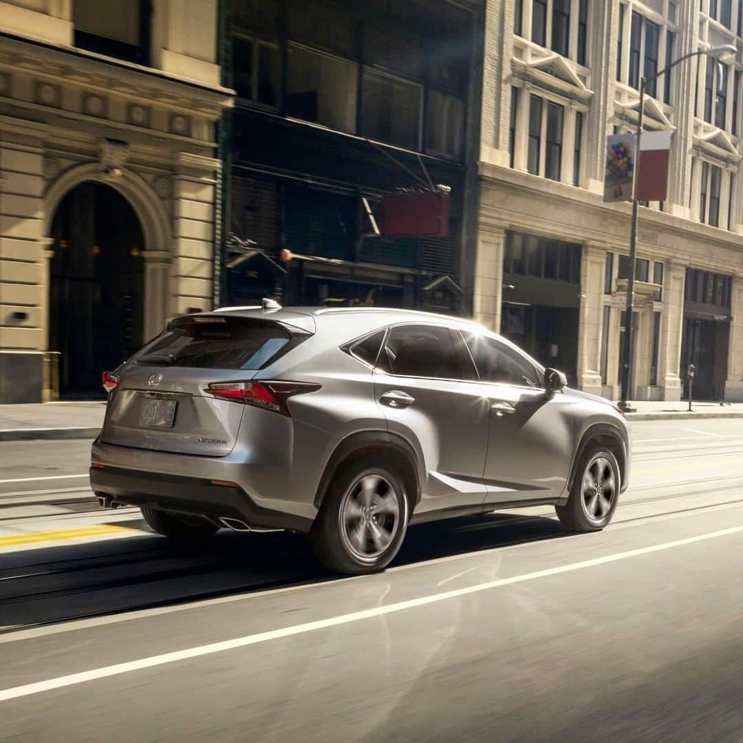 Lexus USAのインスタグラム：「If only your social feed was this curated. #LexusNX」