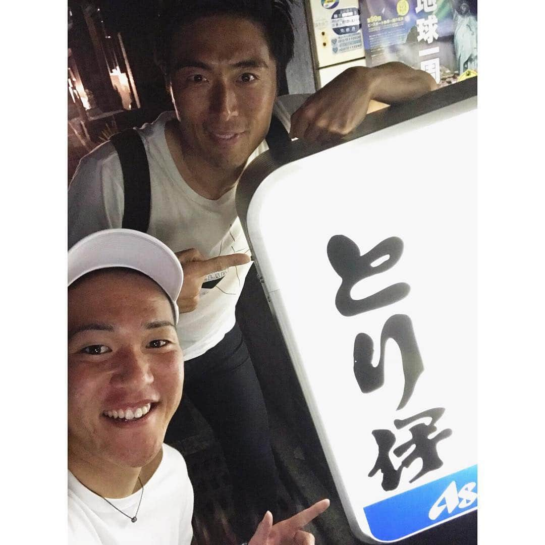 北野貴之さんのインスタグラム写真 - (北野貴之Instagram)「「日の出湯」 老舗のお風呂屋で寺巡りの汗流す 「とり伊」 すき焼き・しゃぶしゃぶ・親子丼 「柚子元」 「亀八」もつ鍋 写真なし 「アジェ」焼肉 写真なし 「オレンジ」バー写真なし 「やまびこ」熱い大好きな大将と一枚 「かね正」鰻丼・きんしどん  お寺巡りだけでなく、お風呂、グルメ巡りも堪能しました。  #日の出湯#とり伊#柚子元#亀八#アジェ#オレンジ#やまびこ#かね正」4月23日 22時43分 - takashi_kitano