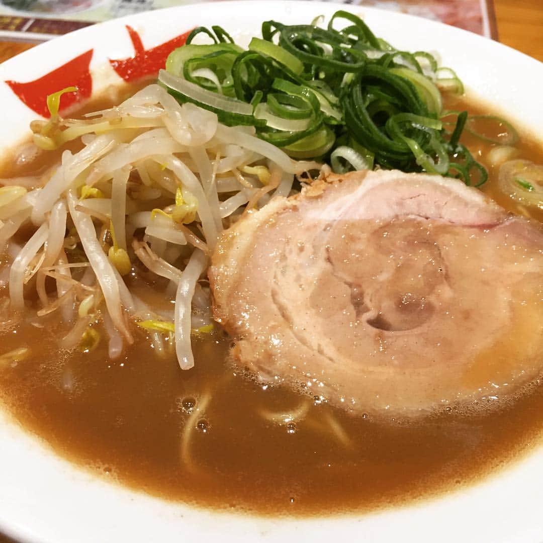 岸田繁さんのインスタグラム写真 - (岸田繁Instagram)「昨夜。色々工麺した日だった。」4月23日 23時42分 - kishidashigeru