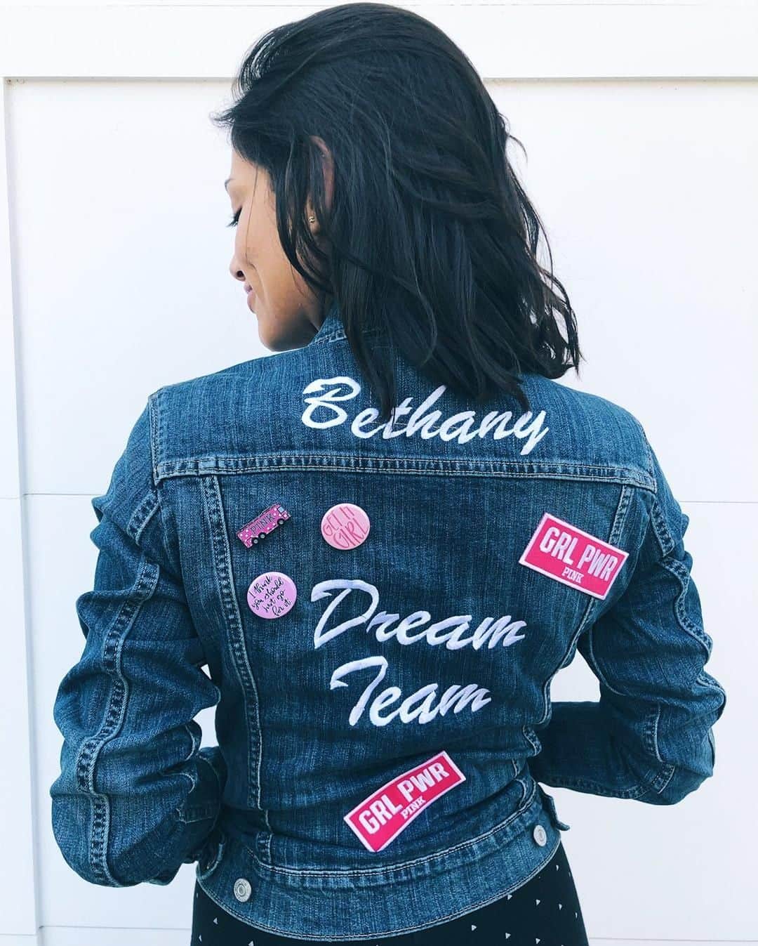 Victoria's Secret PINKさんのインスタグラム写真 - (Victoria's Secret PINKInstagram)「We are so proud to be working with the inspiring Bethany Mota, one of our judges for the GRL PWR Project! Btw- judging is still ongoing, so stay tuned for the winners! #PINKGRLPWR」4月24日 1時01分 - vspink