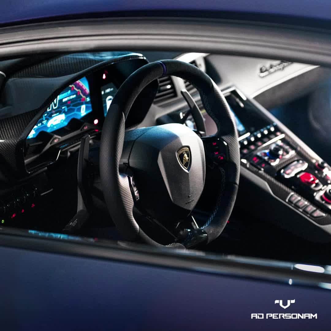 ランボルギーニのインスタグラム：「Make it one-of-a-kind: choose Lamborghini Ad Personam customization program for your Aventador SVJ. Get your own exclusive interiors: steering wheel with perforated leather inserts and Blu Sideris leather marker.  #AdPersonam #MakeItUnique #Lamborghini #AventadorSVJ」