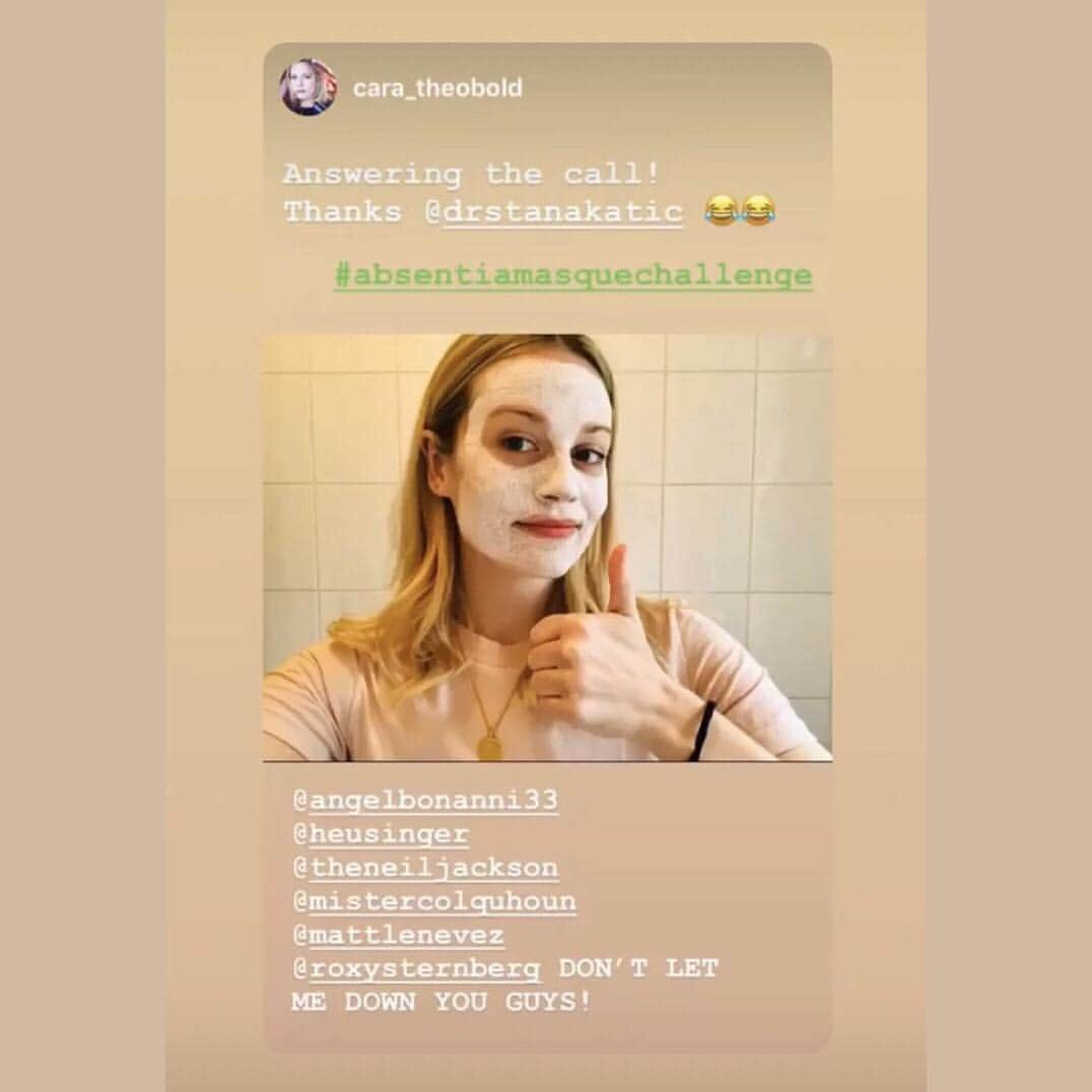 スタナ・カティックさんのインスタグラム写真 - (スタナ・カティックInstagram)「Taking a moment to highlight the ever lovely @cara_theobold who took up the #ABSENTIAMasqueChallenge , too. In case you were wondering if there was still time to send yours in, #BringIt !! 👹👺🙆🏻‍♀️」4月24日 1時04分 - drstanakatic