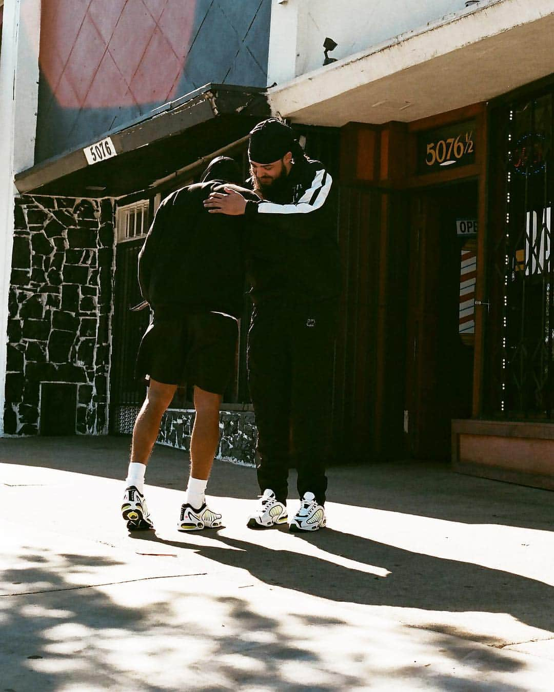 UNDFTDさんのインスタグラム写真 - (UNDFTDInstagram)「Built for the ride. The OG 1999 Air Max Tailwind 4 is back on Thursday 4/25 // Limited edition summer pack available with purchase at all Undefeated Chapter Stores while supplies last Photos by @russham」4月24日 1時15分 - undefeatedinc