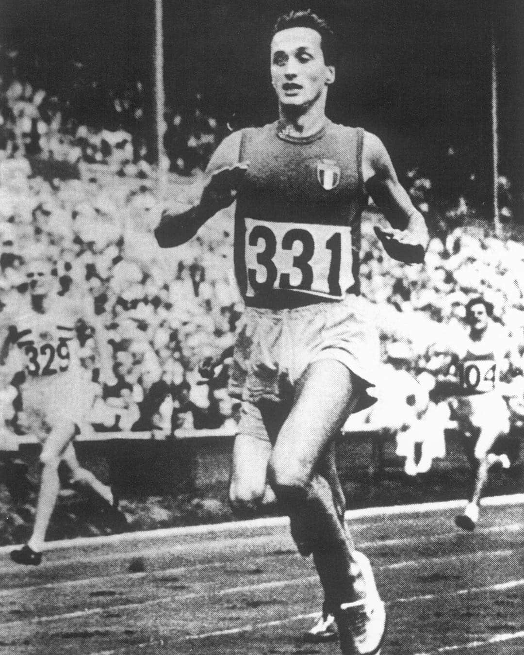 ミッソーニさんのインスタグラム写真 - (ミッソーニInstagram)「#ottaviomissoni while winning the heat that will admit him to the 400m hurdles final at London #olympicgames  in 1948 . These games marked the turning point for #ottaviomissoni’s life both personal and professional. While in London ,by a lucky coincidence and under the prophetic Eros statue at Piccadilly Circus ,he met #rositamissoni ,a 16 year old on a study trip.  They married in 1953 and together , with Ottavio’s eclectic talent , his twl hand knitting machines and Rosita passion for fashion, they founded #missoni .  Missoni gain his first  window  at  #larinascente in 1958 and ....the rest is history .From the love for sport and craftmanship,Angela Missoni @missbrunello is pleased to present the new collaboration: #adidasmissoni stay tuned !  #missonilovers  #missonirunners #olympicgames  #craftmanship #missoniheritage #knitwear #fidal  #331 #trackandfield」4月24日 1時55分 - missoni