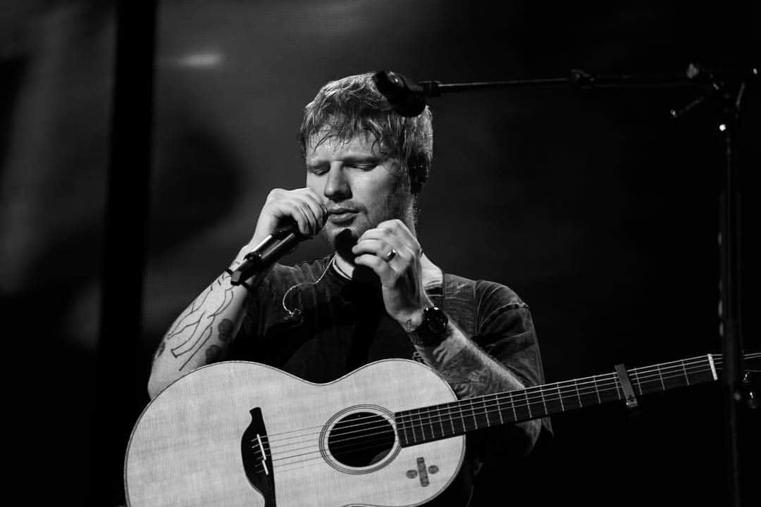 エド・シーランさんのインスタグラム写真 - (エド・シーランInstagram)「Osaka ! 📸 @zakarywalters #dividetour」4月24日 12時19分 - teddysphotos