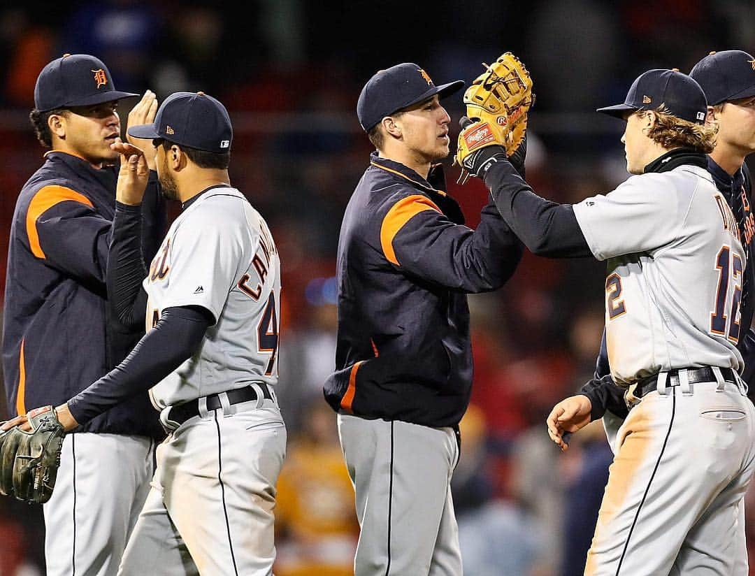 デトロイト・タイガースさんのインスタグラム写真 - (デトロイト・タイガースInstagram)「First doubleheader sweep in Boston since 1965! #TigersWIN!」4月24日 12時21分 - tigers