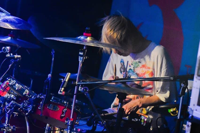 ナオミチさんのインスタグラム写真 - (ナオミチInstagram)「小倉FUZEありがとーでした!! 悪粗暴夜（あそぼうや） @rhythmic_toy_world  の皆もホンマありがと★★★ 終始楽しい一日でした^ - ^ 今日は岡山!! 待ってますん★  #rock #rockband #drum #drummer #mixture #rap #metal #hardrock #band #japanese #pearl #sabian #roland #kom #knockoutmonkey #being #rideme #rhythmictoyworld #悪粗暴夜 #あそぼうや」4月24日 12時29分 - naomichi_kom_rideme