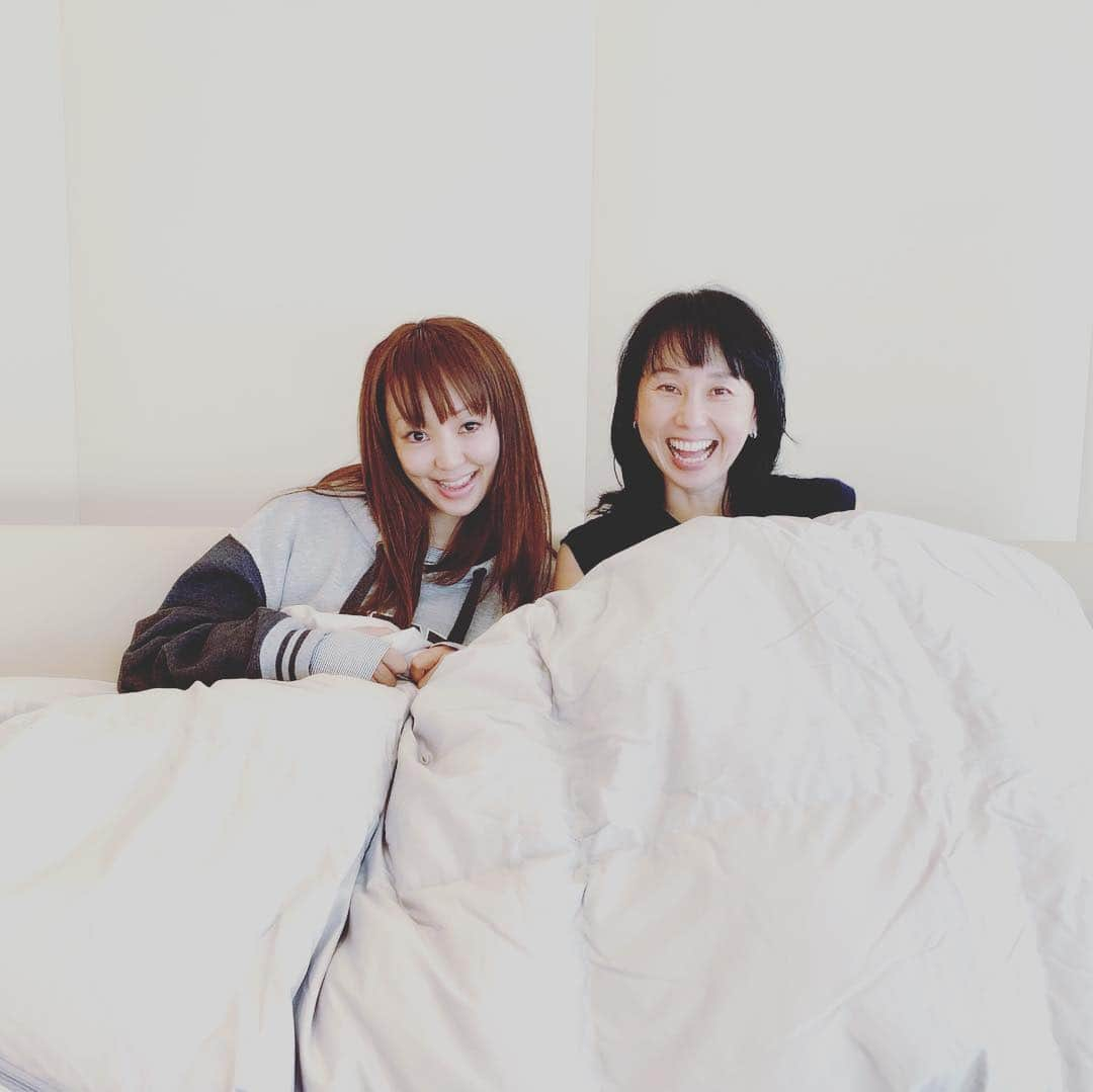 神田うのさんのインスタグラム写真 - (神田うのInstagram)「理子ちゃん💕とパジャマデート❤️（笑） 同じ歳だけど本当に大人で優しさと思いやりの塊❤️りこちゃん💕大好き😘 理子ちゃんと結婚出来た太郎ちゃんパパ💕が羨ましいな❣️（笑） @rikohigashio  #パジャマデート#理子ちゃん#東尾理子 ちゃん#優しくて#大好き#安心感#素敵な女性#素晴らしい#母親#素敵な#友人#働くママ#ありがとう#感謝#神田うの#unokanda」4月24日 12時40分 - unokandaofficial