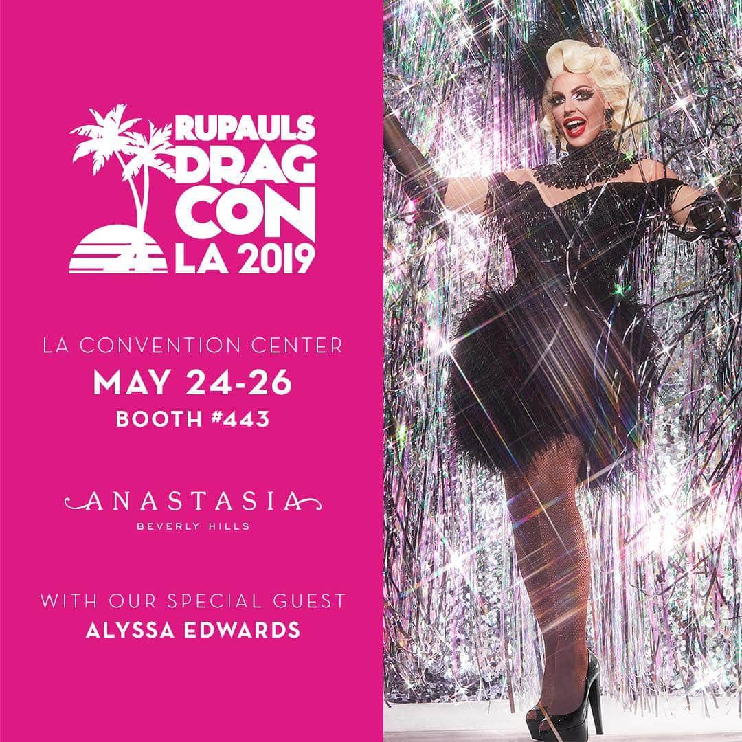 Anastasia Beverly Hillsさんのインスタグラム写真 - (Anastasia Beverly HillsInstagram)「You don’t want to miss this 😍  The booth is out of control 🔥 we are so ready for @rupaulsdragcon Los Angeles with the iconic @alyssaedwards_1  #anastasiabeverlyhills #rupaulsdragcon」4月24日 12時54分 - anastasiabeverlyhills