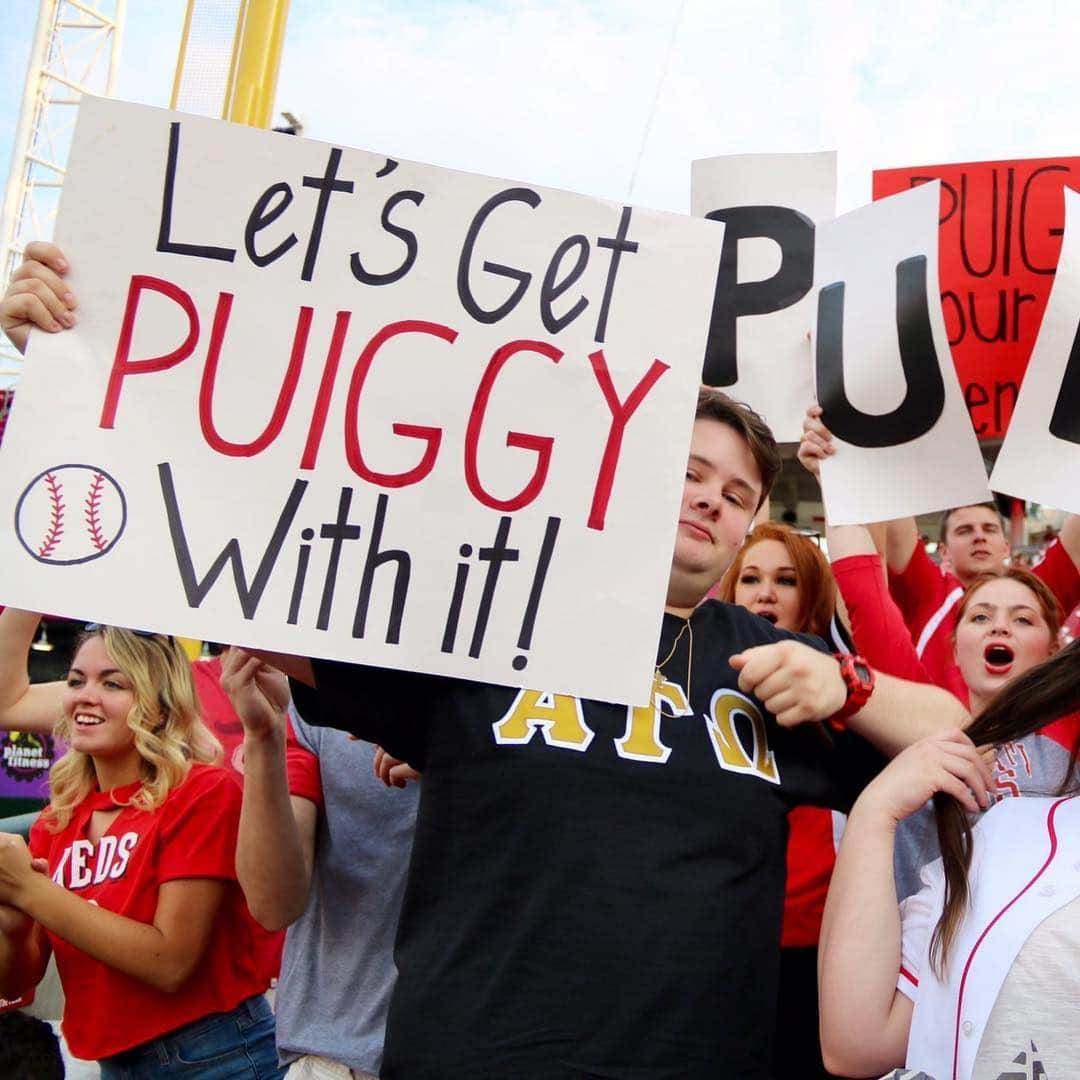 ヤシエル・プイグさんのインスタグラム写真 - (ヤシエル・プイグInstagram)「Thank you to the amazing fans in right field today! I see you!! 👀 #puigyourfriend #fans #cincinnati #love #baseball #mlb」4月24日 13時08分 - yasielpuig