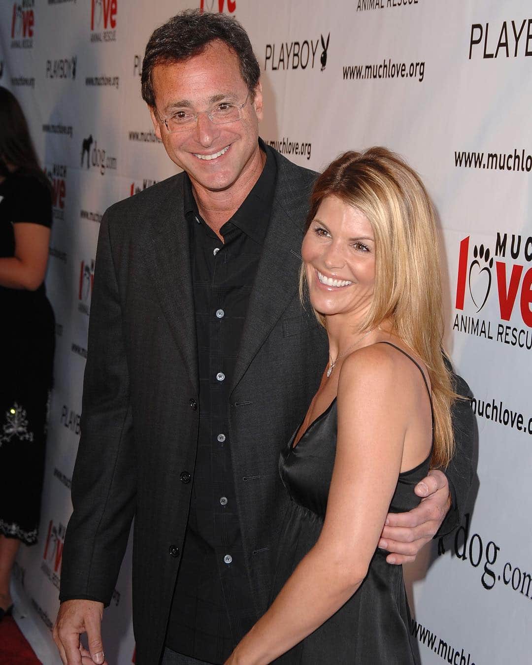 E! Onlineさんのインスタグラム写真 - (E! OnlineInstagram)「Bob Saget is speaking out about Lori Loughlin amid the college admissions scandal: "It’s a strange time." Link in bio for everything he had to say. (📷: Getty Images)」4月24日 4時15分 - enews