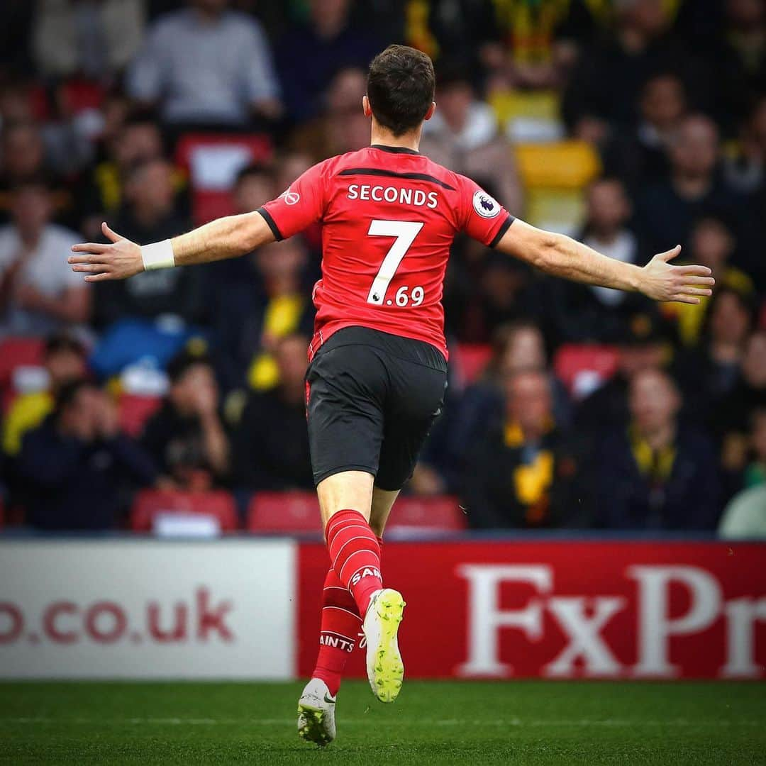 サウサンプトンFCさんのインスタグラム写真 - (サウサンプトンFCInstagram)「⚡️ FASTEST GOAL IN @premierleague HISTORY FROM SHANE LONG ⚡️ #saintsfc」4月24日 4時40分 - southamptonfc