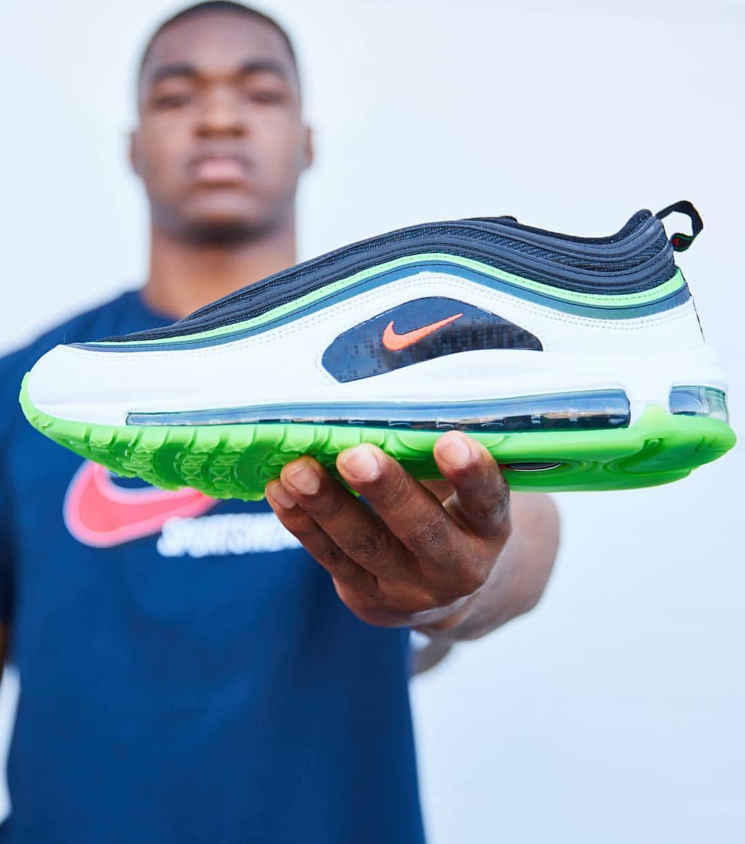 Foot Lockerさんのインスタグラム写真 - (Foot LockerInstagram)「"When I got here I had to prove myself...you can't do that if you ain't hungry." @amaricooper9 #Nike Air Max 97 Home & Away 'Dallas' #BecauseSneakers Available Now, In-Store and Online」4月24日 5時09分 - footlocker