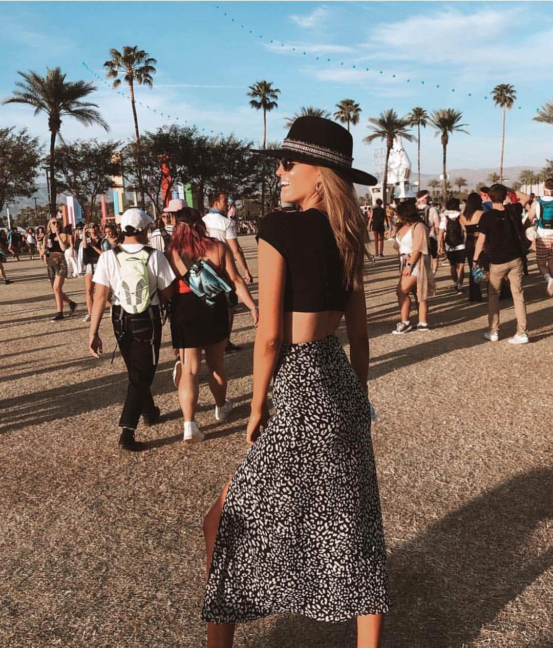 KOOKAI さんのインスタグラム写真 - (KOOKAI Instagram)「The Ahana Skirt as seen on @rubybrownless at Coachella has just landed in boutiques and online. Styled with the Sportif Crop Top & Indiana Hat (coming next week) Tap to shop •• #kookai #kookaicoachella #kookaiaw19」4月24日 13時24分 - kookai_australia
